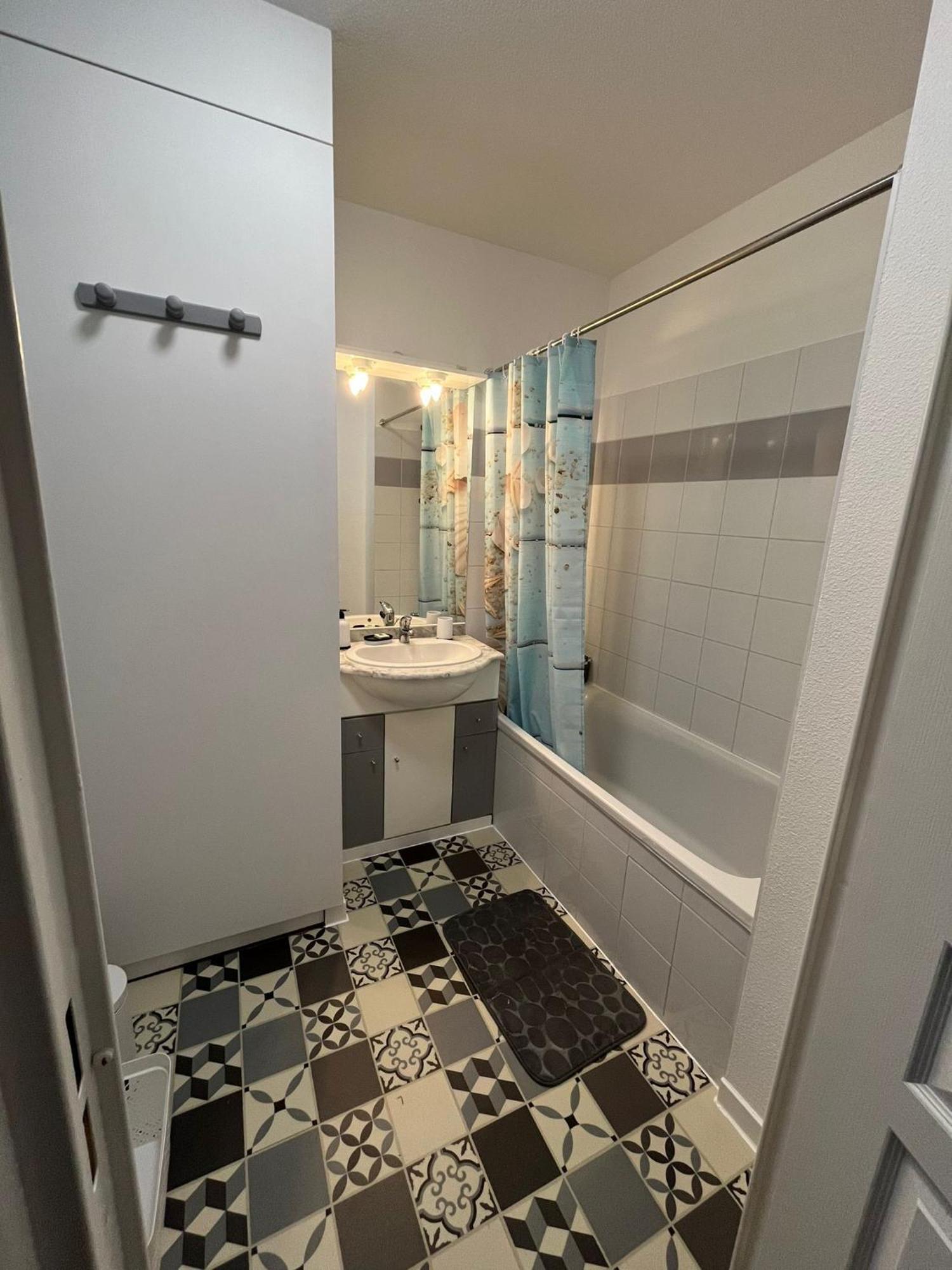 Appartement Avec Jardin A Rochefort Екстер'єр фото