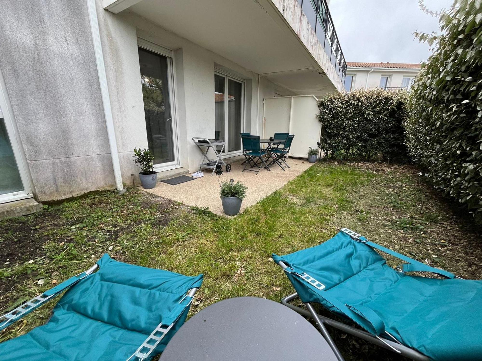 Appartement Avec Jardin A Rochefort Екстер'єр фото