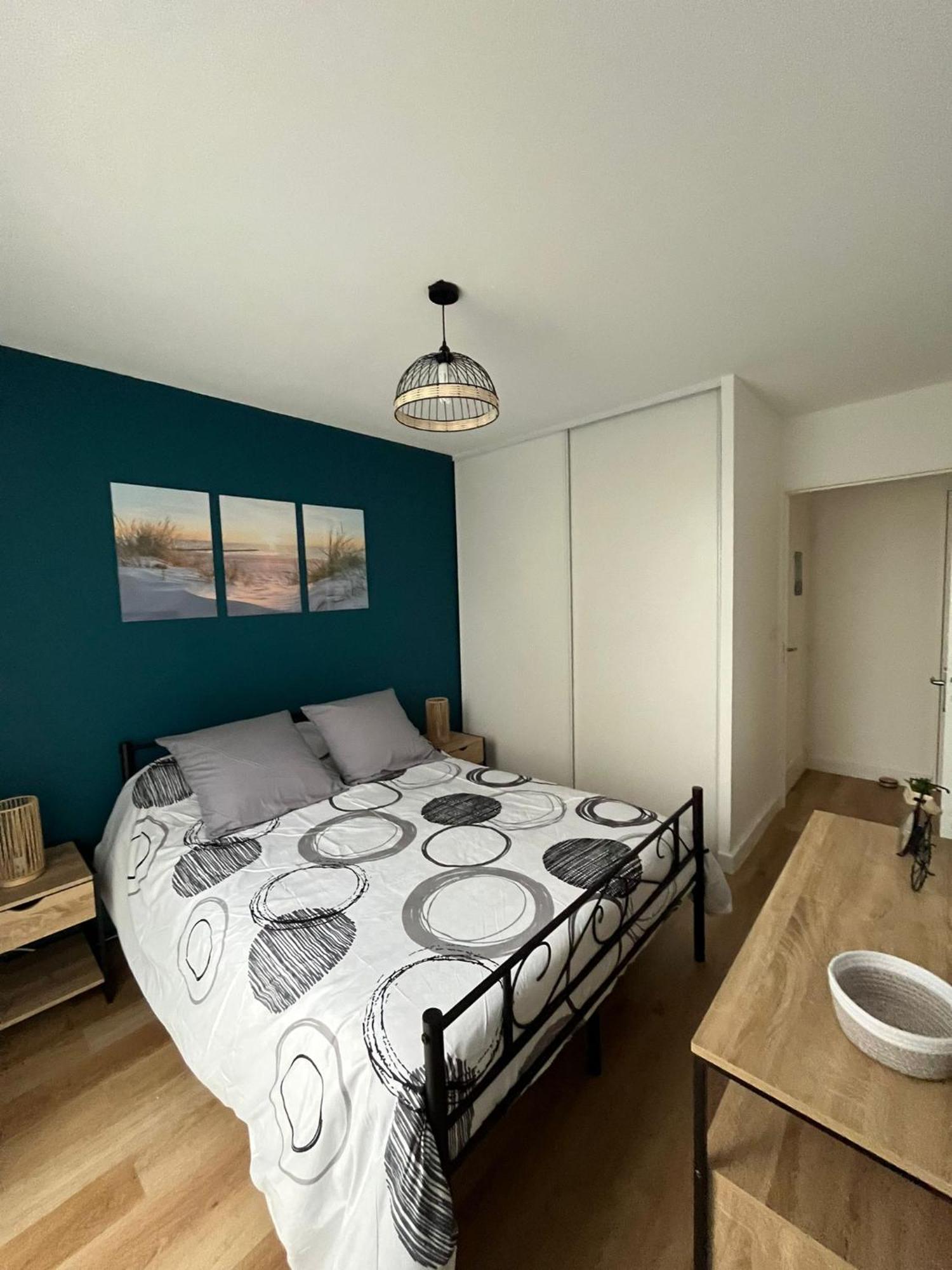 Appartement Avec Jardin A Rochefort Екстер'єр фото